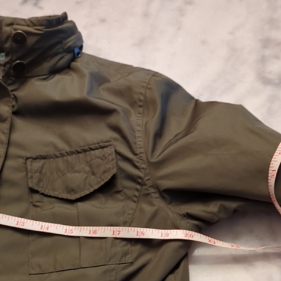 Lauren Ralph Lauren Active Olive Green Field Jacket with tuck-away hood-Size Med - Picture 9 of 16